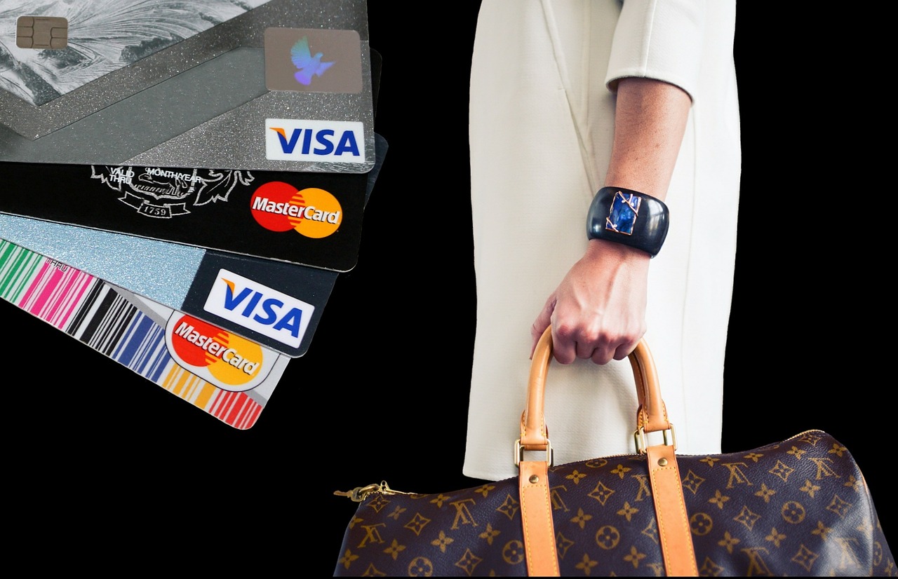 4 Latest Credit Card Innovations and Trends You Need to Know